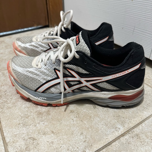🌼ASICS Women’s Gel Flux 4 - Picture 2 of 9